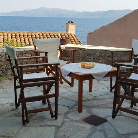 Athina Guesthouse Monemvasía Zewnętrze zdjęcie